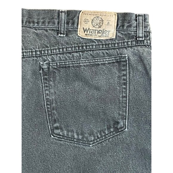 Authentic Vintage Mens Wrangler Jeans Light Wash Black 42x31 Zip Fly - Picture 3 of 16